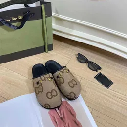 12% zniżki na projektant Baotou Pół kapcie dla kobiet wczesną wiosną haftu modowego płaskie podkowy buty buty
