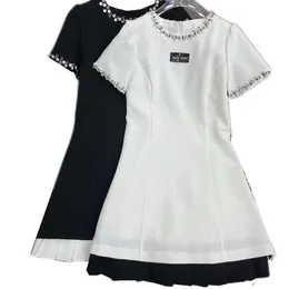 Vestido feminino de lantejoulas, cor contrastante, vestidos elegantes, designer de luxo, verão, manga curta, branco, preto, vestidos de lazer