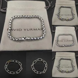 NY DY CIRCLE Link Chain Charm Designer Armband för kvinnliga kubanska kedjor Diamonds mode retro lyxfest födelsedagsmycken gåva populärt i Europa och Amerika 1415