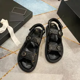 Kvinnliga damer kalvskinn pappa sandaler quiltade sommardesigner sandles skor plattform lägenheter låg häl kil diamant spänne sandal slip på ankel strap strand flip flop