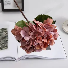 Kwiaty dekoracyjne sztuczne realistyczne hortensje do wystroju domu wesela oporne na fade oporne na fałszywą roślinę symulowaną