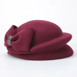 エレガントなフレンチスタイルの女性ウールベレットタム冬の帽子ラインストーンボウラーハットアーティストボイナボウノットキャップレディース魅力的な帽子