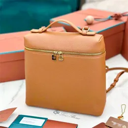 Kvinnor Designer Bookbag Tote Extra Pocket Clutch Bags Luxury Shoulder Handbag Mochila School Bag Mens Crossbody Läder Back Packs Pochette Outdoor Over Night Bag