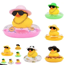 2024 Auto Rubber Duck Decoration Caration متعددة الأغراض للسباحة المنزلية للوحة القيادة