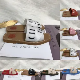 Designer-Sandalen, Woody-Hausschuhe, Luxus-Canvas, quadratische Zehenpartie, Buchstaben-Stickerei, Sommermode, Sandale, flaches Mule 2024, Outdoor-Slide, Größe 35–41, Sandles Cloe