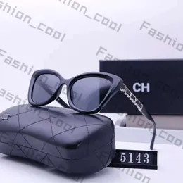 C óculos de sol designer de moda canais óculos de sol chanells óculos de sol de praia retro design de moldura uv400 com caixa muito agradável 335