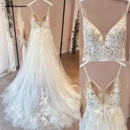 Spaghetti Straps Vintage Lace Wedding Dress With V Neckline Bride Tulle Beach Bridal Gown trouwjurk Lakshmigown 240329