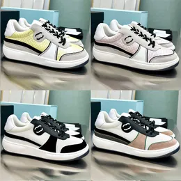 2024 Casual Flat Bottom Sole Sports Board Shoes Calf Leather Upper Sheepskin Inner Lining TPU Thick Sole Female Sneakers Womens Panda Shoes Biscuit Shoes Size 35-42