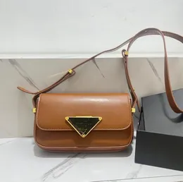 Yeni Kadın Moda Sezası Kadınlar İçin Yeni Küçük Omuz Çantası Yüksek Kaliteli Katı Pu Deri Eğik Kadın Lüks Messenger Çantası