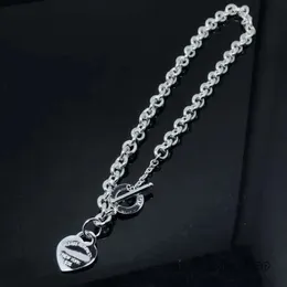 Tiffanyringly And Co Silberhalsketten Designer-Halskette für Damen Seiko Hochwertige Ot Love-Halskettenserie mit Diamant-Herz Popula 9518