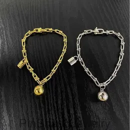 Niedriger Preis Schmuck Koreanisches graviertes 18K Gold Titan Stahl Damen T-Familie klassisches Perlen neues Armband