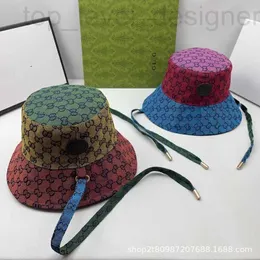 Szerokie brzegowe czapki designer Nowy dwustronny kolorowy pasek linowy Hat Fisherman Hat, wszechstronny dla mężczyzn i kobiet, para mody G-litera, Casual Bowl Mała twarz xnql