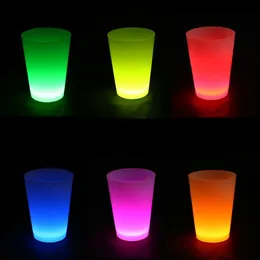 20 pezzi di tazze da festa che si illuminano al buio per interni ed esterni, tazze di bastoncini luminosi, giochi notturni o diurni, feste al neon, barbecue, 300 ml, carnevale 240326