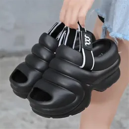 Casual Shoes 40-41 Non Slip Outdoor Footwear Sandal Women 2024 Bath Slippers Sneakers Sport Type Out Modeller de mest sålda fabrikens YDX2