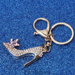 Altın Yüksek Topuklu çinko Alaşım Keychain Korece Versiyon Kişiselleştirilmiş Şık Minimalist Kolye Zarif Anahip Keyasyon Düz