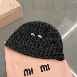 Cloches firmati eleganti cappelli a tesa larga cappello a secchiello Fasion di lusso per le vacanze estive fatto a mano in paglia con lettere adatto per viaggi in spiaggia bellissimo regalo molto buono DMIV