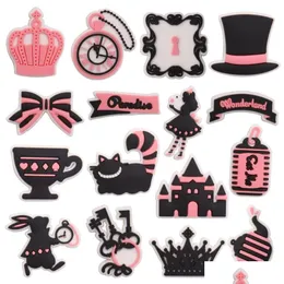 Akcesoria części buty hurtowe 100pcs Pvc Crown Clock Hat Bow Girl Cup Cat Garden Bluckle Dekoracje przyciski Clog Plecak H Dhm9j