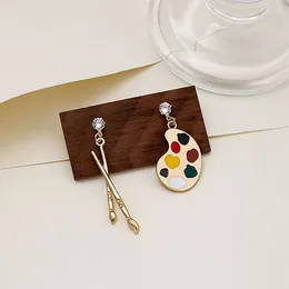 Dangle Earrings Personality Fun Brush Drawing Board insレトロ文学の気質非対称女性ジュエリーギフト卸売