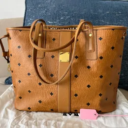 MC Çift Sidli Alışveriş Büyük Tasarımcı Tote Çantalar 2 Yaygın Mağaza Pochette Luxurys Çanta Kadın Omuz Çantaları Çanta Debufle Duffle Crossbody Plaj Moda Çantaları