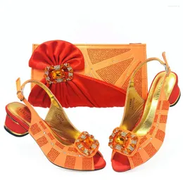 Sukienka buty doers How African African Wedding and Bag Set Orange Italian z pasującymi torbami Nigerian Women Party SSD1-20