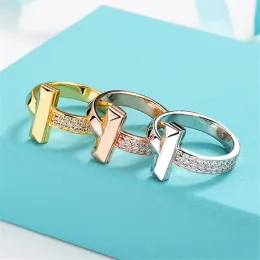Anelli 925 Sterling Doppio mezza anello Doppio collegamento a goldie piena di diamanti Anello femminile regolabile Anello di alta qualità di alta qualità