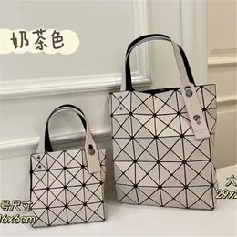 Projektanci torby dla kobiet wyprzedaż cztery dożywotnie 2024 torebka torebka nowa mini pudełko trzy mody sieci lingge