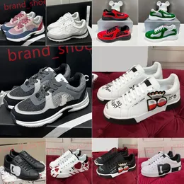 designer shoes brand shoes sneakers casual shoes flat trainers mens shoes swomen shoes luxury leather graffiti black white musical note love heart embroidery patch