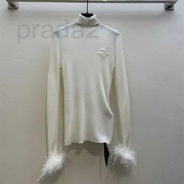 女性用Tシャツデザイナー2024早春に新しいセレブリティスリムフィット細いカフダチョウヘア2色ウールニットシャツQGN1