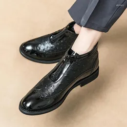 Stiefel 2024 Handgemachte klassische Männer Hohe Qualität Leder Kleid Schuhe Mode Outdoor Mann Mokassins Knöchel
