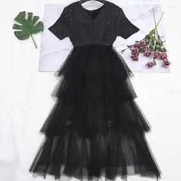 Casual Dresses Women Summer V-Neck Bling Sequined Ball Gown Ruffles Tulle Dress Lady Elastic Slim Mesh GASE PLECTED LAYER CAKE MIDI