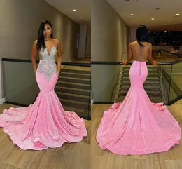 Funkelnde Ctysals Rassonstones Pink Mermaid Abendkleider für afrikanische Frauen Glitter Paillettenschlug und Flare Spezialanlas