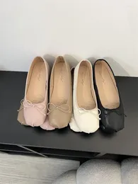 Lässige Schuhe Ippeum Black Ballerinas Mary Janes Flats Mode Sommer Leder Ballerines Femme Luxus Ballett für Frauen