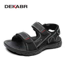 샌들 Dekabr 2022 New Mens Microfiber Leather Sandals Shume Summer Lightweight Leightweight Men 's Shoes Outdoor Beach Sandals 남자 캐주얼 신발