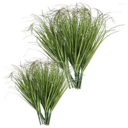 Fiori decorativi pianta di erba artificiale 20pcs arbusti finti steli di vegetazione di grano in plastica tavolo da casa al coperto