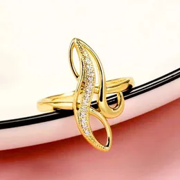 2pcs anéis de casamento huitan design de moda simples anel de dedo anel de noivado de dama acessórios com jóias de cor de ouro de zircônia brilhante para mulheres