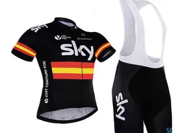 Ny Summer Sky Shortsleeved Bib Cycling Suit Cykel Män och kvinnor fuktiga Wicking utomhuskläder2766111