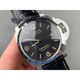 Mechanische Bewegung Luxus Uhr Schweizer Automatische Saphirspiegel Größe 47 mm 13mm importiertes Kuhlederband -Markendesigner Handgelenk 5CTs V2KO