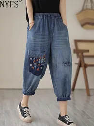 Jeans femininos NYFS 2024 Mulher de verão solta Placa de harém de tamanho de harém de bordado elástico bordado de jeans listrado