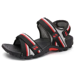 Sandali uomini sandali 2021 scarpe estive gancio di moda maschi scarpe da spiaggia da spiaggia sandali trasparenti sandali sandalias hombre