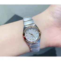 Classic Constellation زوجين للنساء مع فرقة Diamond Steel Swiss Swiss Quartz Small 27mm Shell Face Watch 300343