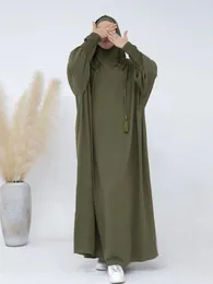Etnik Giyim Jilbab Hicab Kadınlar Abaya ile kapüşonlu katı gündelik batwing kolu püskül Müslüman Suudi Dua Kaftan Oriental Robes