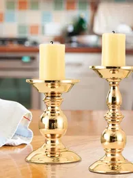 Titulares de vela Gold Metal Metal Centerpieces Poeces Candlestick Titular para 2 polegadas Candles Stand Decoração Ideal