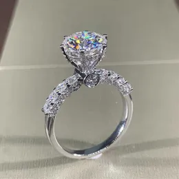 2pcs خواتم الزفاف Huitan خواتم الزفاف المصممة حديثا للنساء الفضة مطلي AAA Zirconia Zirconia Fashion Ladys Fingericies 2022 المجوهرات