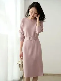 Autunno inverno inverno a maglia 2023 Oneck a maniche lunghe Midi per donne eleganti abiti da maglione aline grigio rosa Ladies 240321