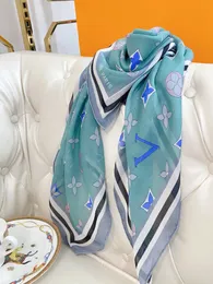 Najlepsza nowa klasyczna marka V Designer Scarf for Women Monogram Letters Presbyopia Wzór miękki duży szal szyfon