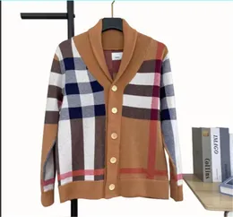20ssmen039s Sweater Highend Fashion Autumn and Winter temporada de tricô grande alça de tricô clássico Cardigan Coat8799869
