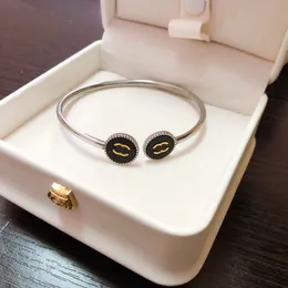 Classic Gold-Plated Bracelet Designer Classic Minimalist Style High-Quality Bracelet Designed Charming Girls Casual Versatile Bracelet Box For Birthday Parties