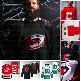 Jake Guentzel Carolina 2024 causa caos Hurricanes Jersey Sebastian Aho Dmitry Orlov Michael Bunting Andrei Seth Jarvis Martin Necas Jarvis Staal Slavin