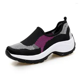 Fitness Shoes Women Casual Flats 2024 Summer Fashion Outdoor Breathable Slip On Woman Platform Height Increasing Quick Drying