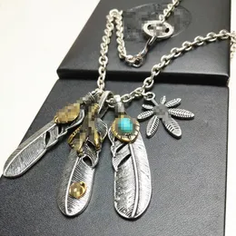 Feather Necklace Men's and Women's Sweater Chain Short Accessory Nattakahashi Feather Pendant Collarbone Chain